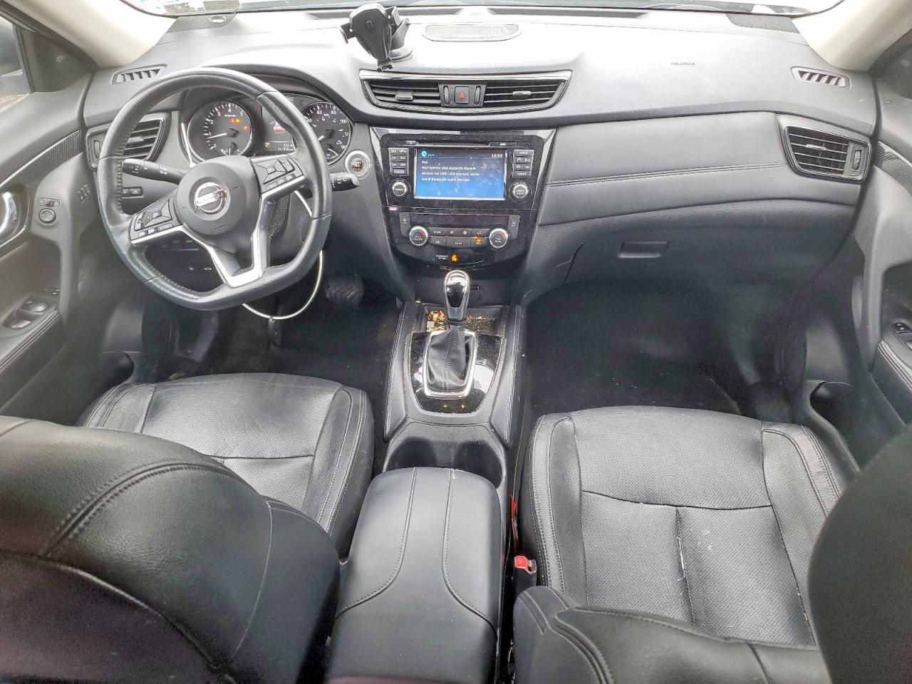 2017 Nissan Rogue sv