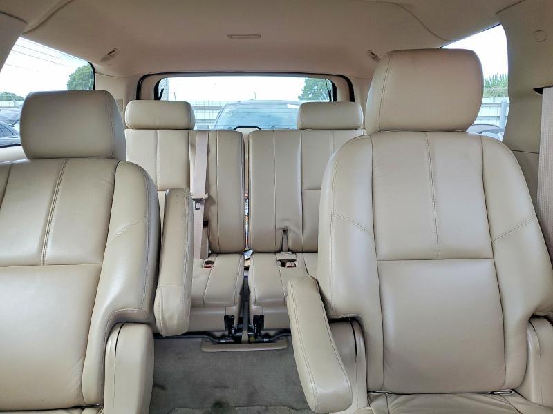 2011 Chevrolet Suburban C1500 lt