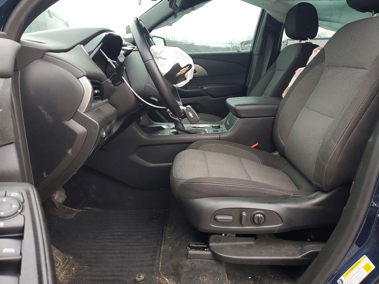2023 Chevrolet Traverse lt