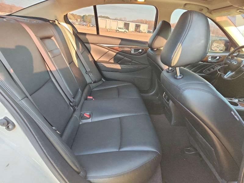 2018 Infiniti Q50 Luxe