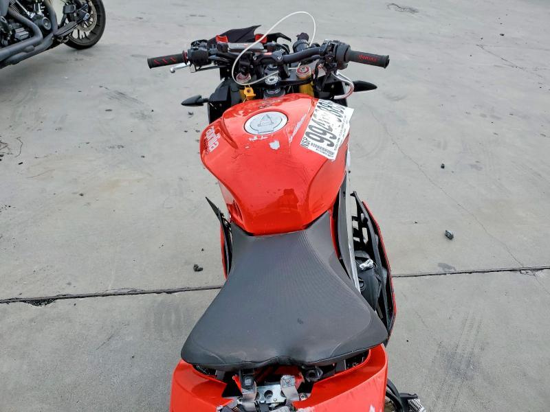 2024 Aprilia Tuono V4 1100