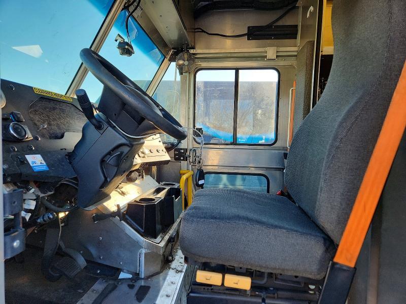 2020 Ford Commercial Chassis Delivery Truck