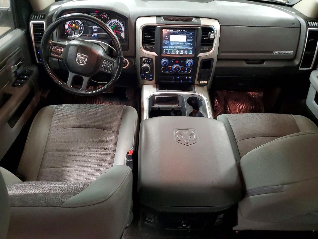 2017 Dodge Ram 1500 slt