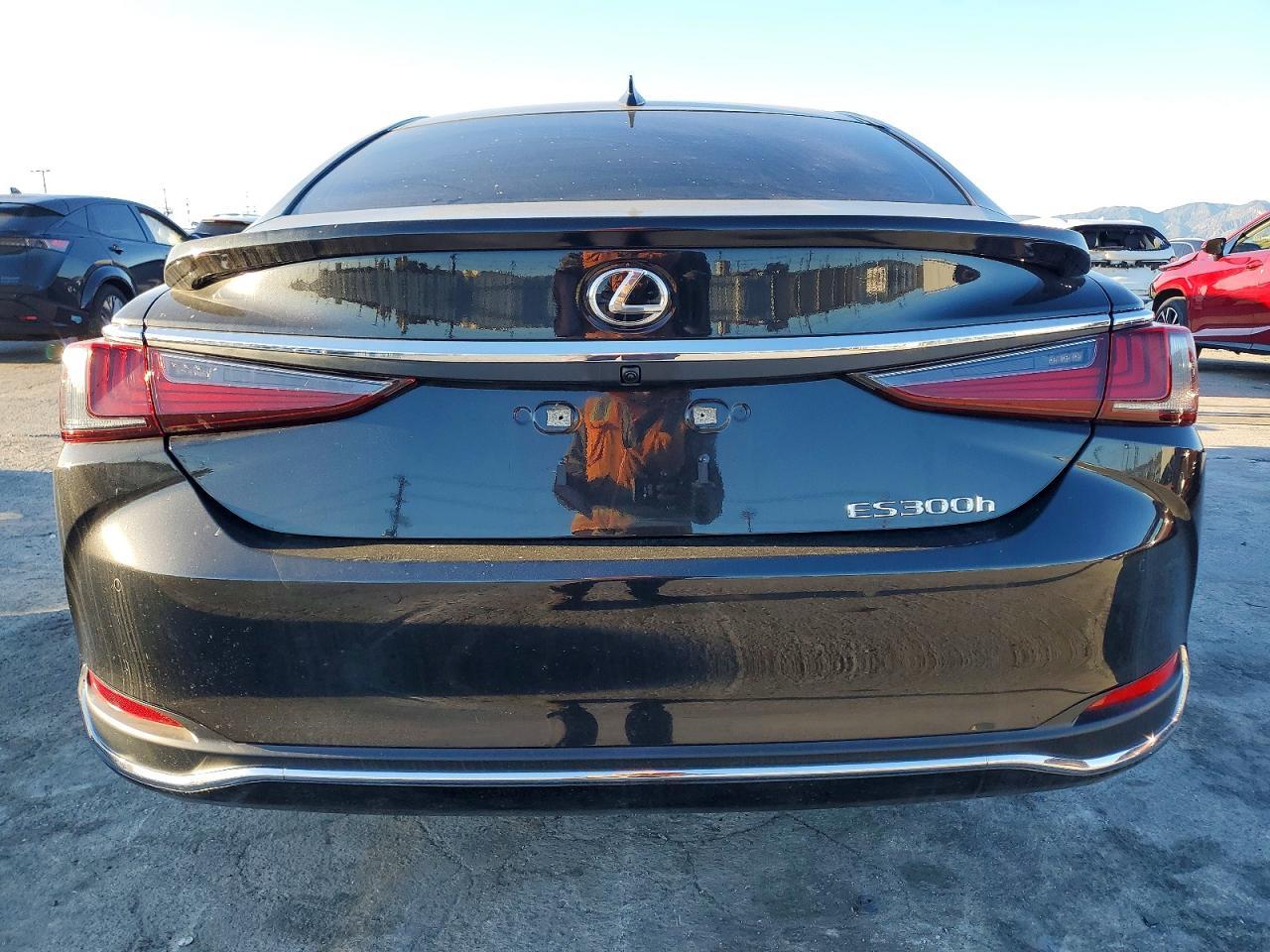 2025 Lexus Es 300h Luxury