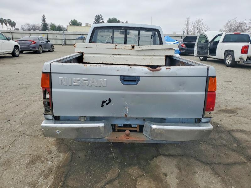 1986 Nissan D21 Short bed