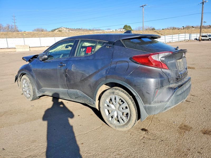 2021 Toyota C-hr xle