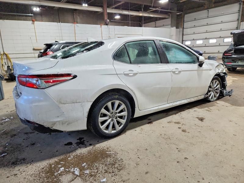 2020 Toyota Camry le