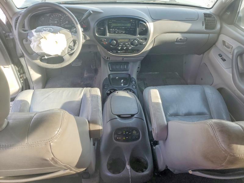 2005 Toyota Sequoia SR5