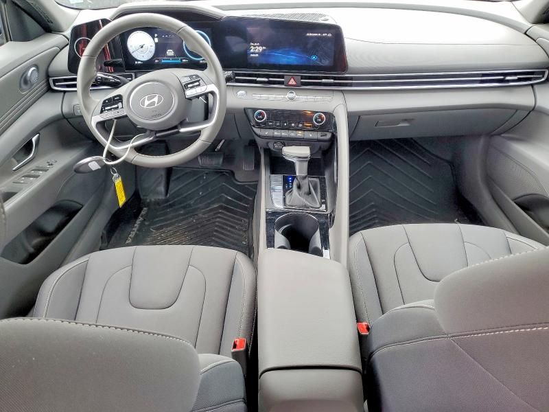 2025 Hyundai Elantra sel