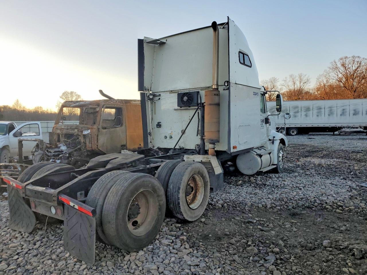 2006 International 9400I Semi Truck