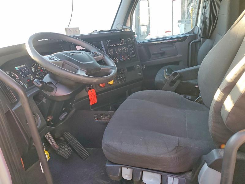 2023 Freightliner Cascadia 126 Semi Truck