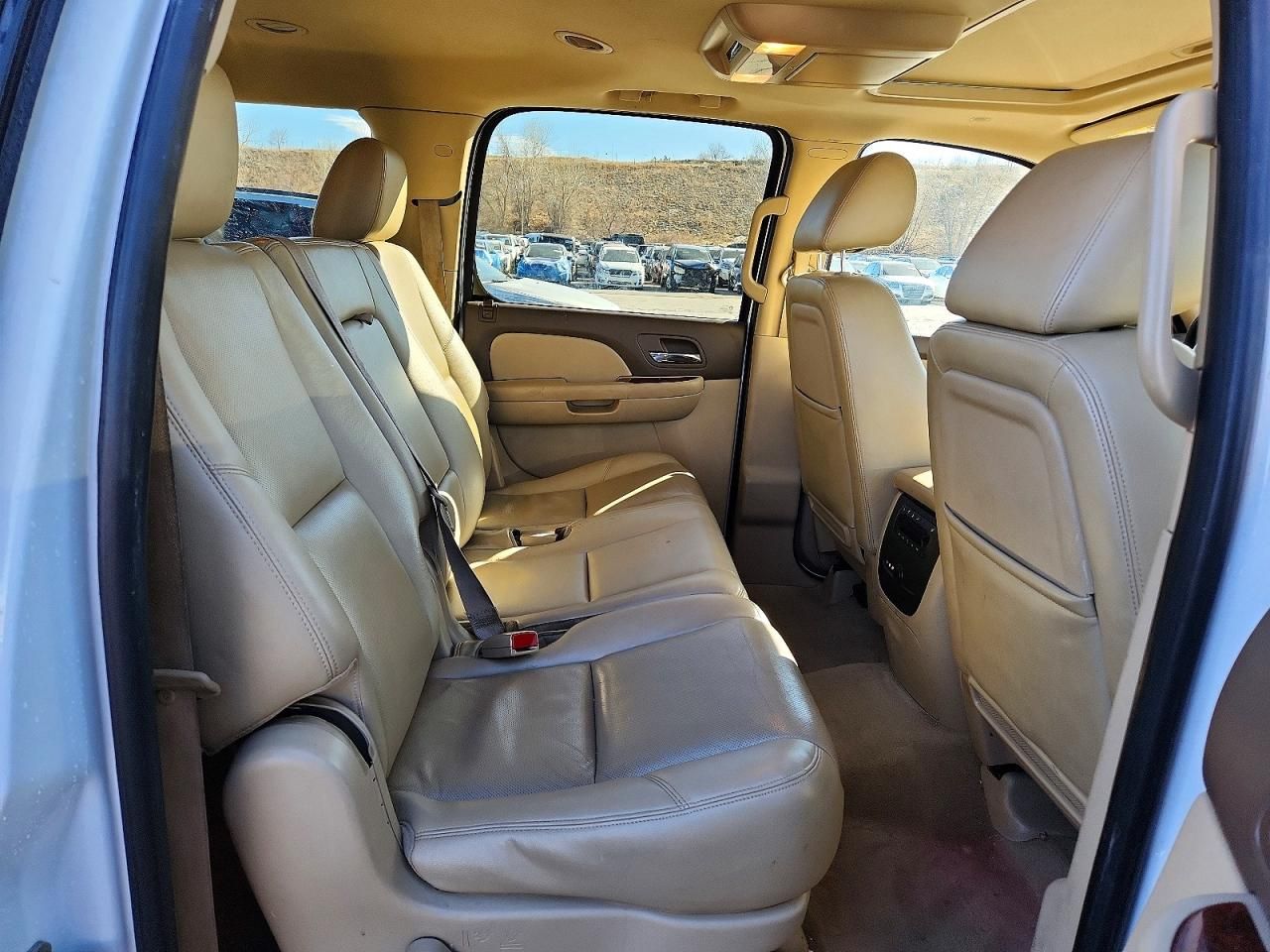 2011 Chevrolet Suburban K1500 ltz