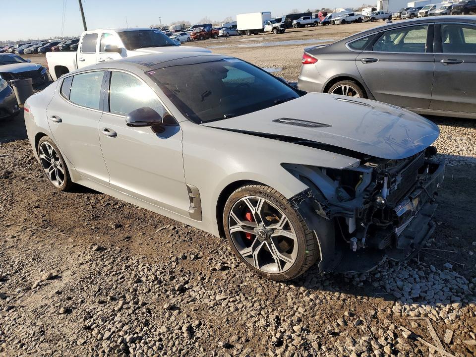 2020 KIA Stinger GT1
