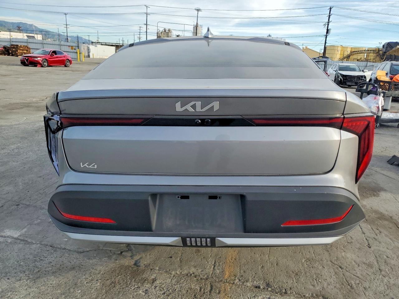 2025 KIA K4 lxs