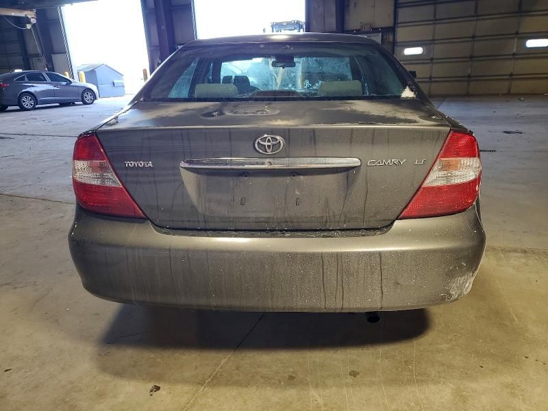 2004 Toyota Camry le