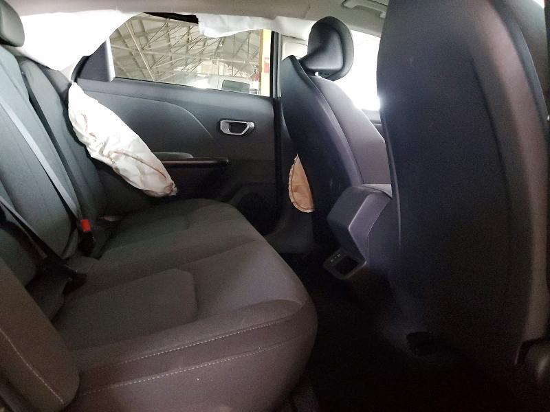 2025 KIA K4 lx