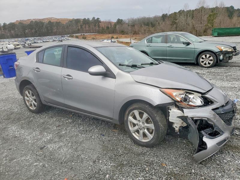 2011 Mazda 3 I