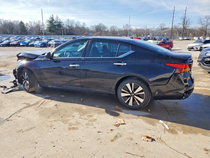 2021 Nissan Altima sv