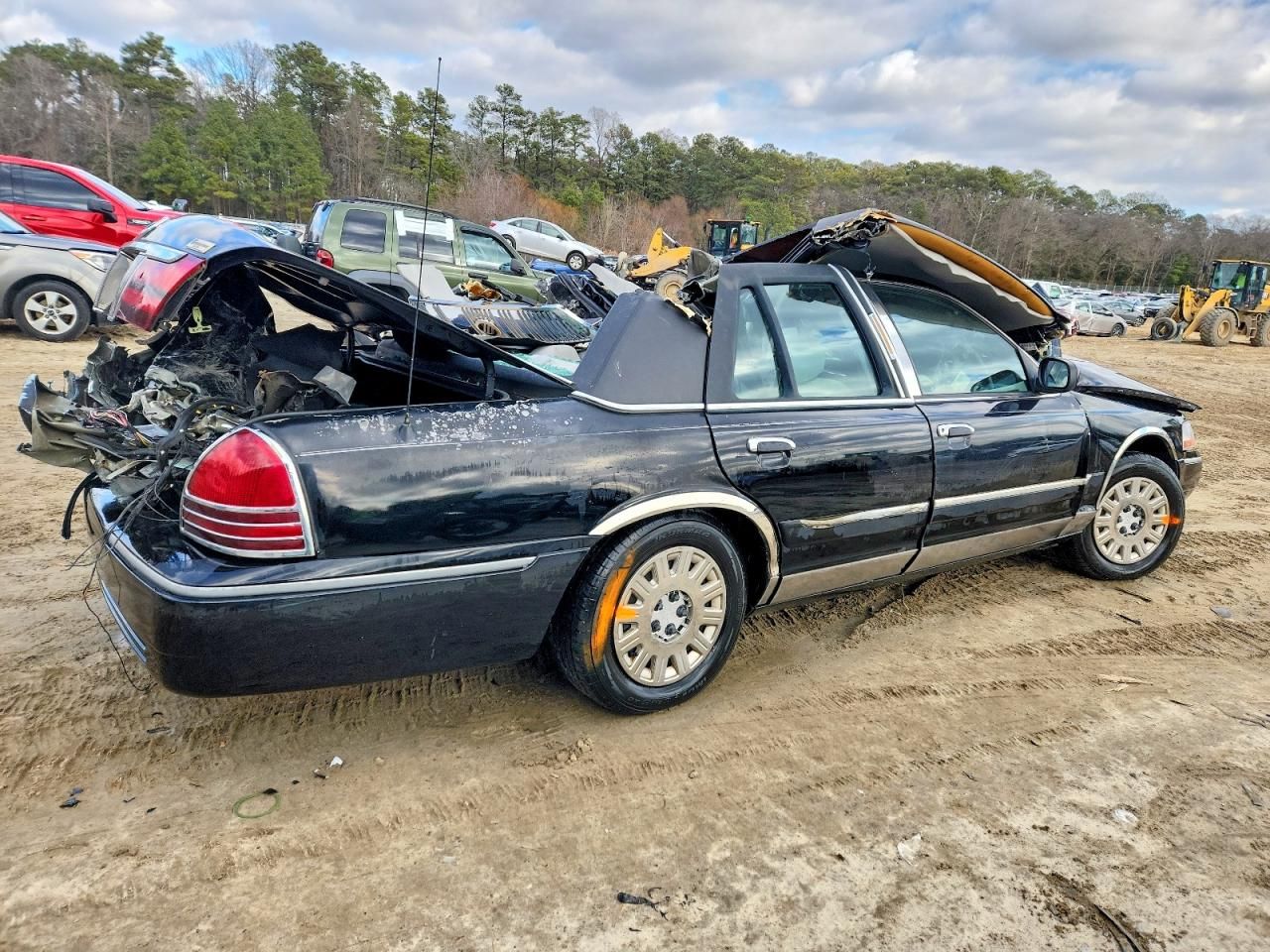 2005 Mercury Grand Marquis gs