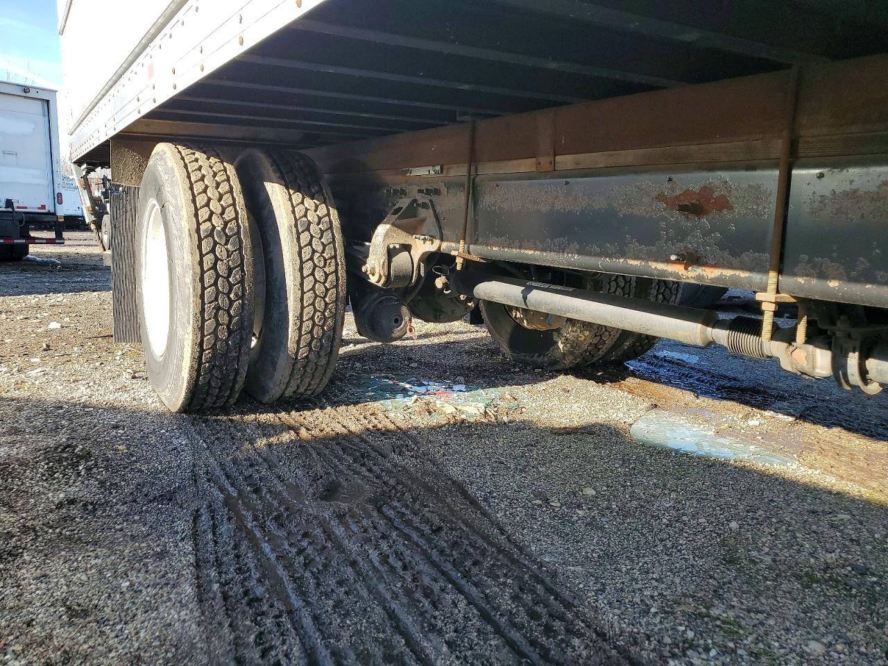 2019 Hino 268A BOX Truck