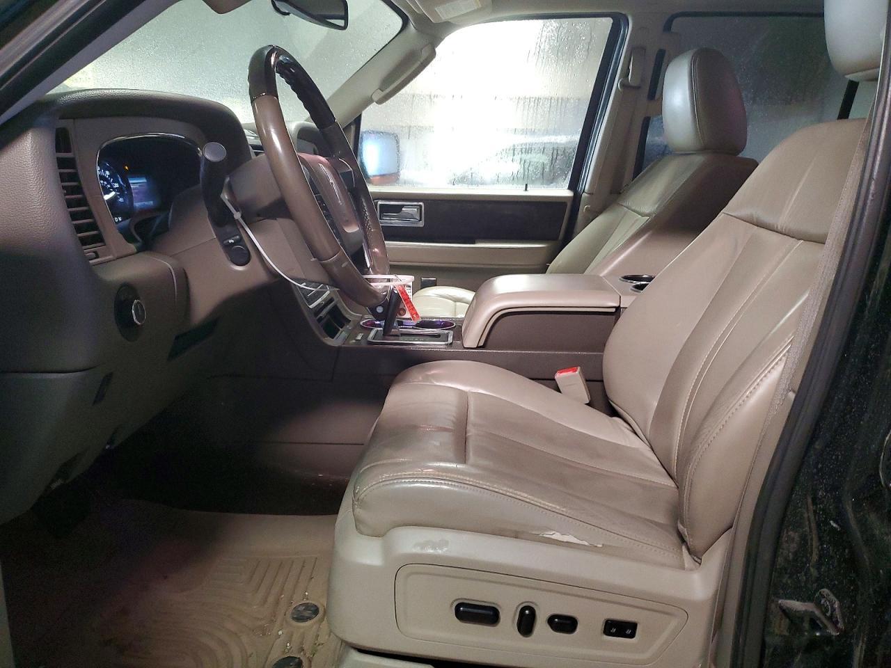 2015 Lincoln Townhouse Navigator