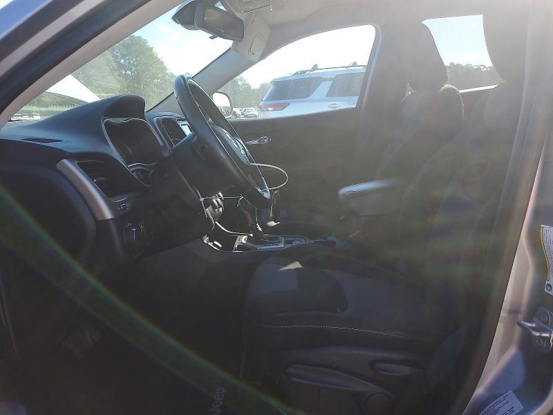 2015 Jeep Cherokee Sport