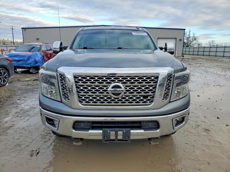 2016 Nissan Titan XD SL