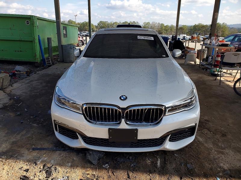 2018 BMW 750 xi