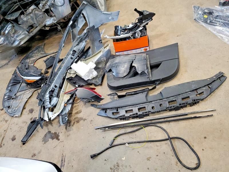 2025 Hyundai Elantra Luxury