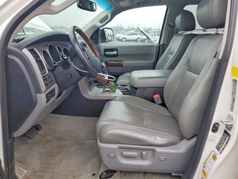 2010 Toyota Sequoia Platinum
