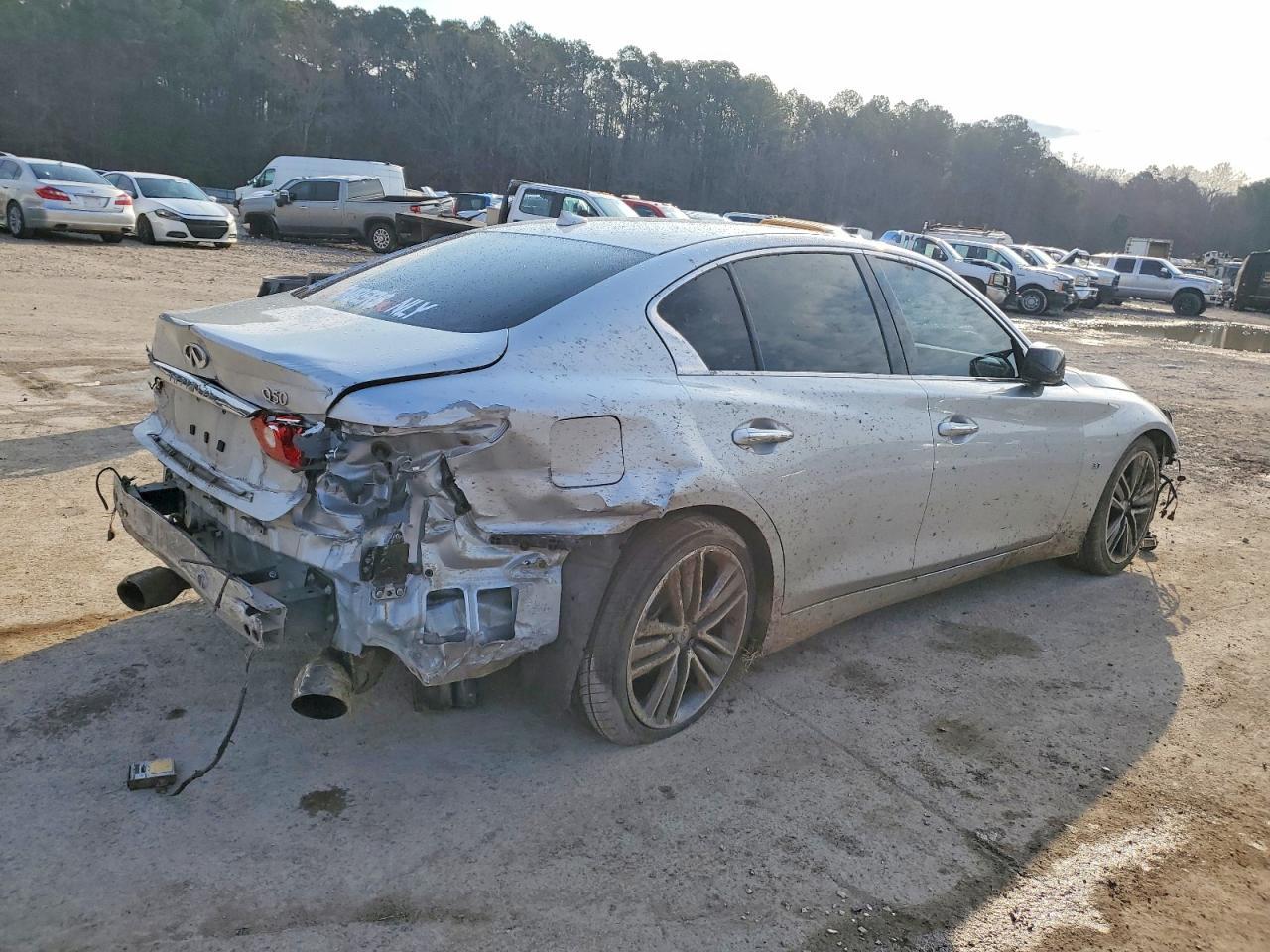 2015 Infiniti Q50 Base