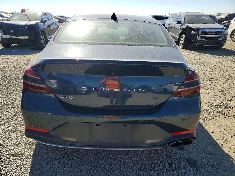 2022 Genesis G70 Base