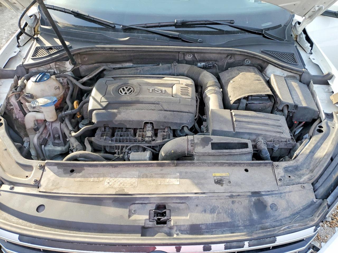 2017 Volkswagen Passat sel Premium