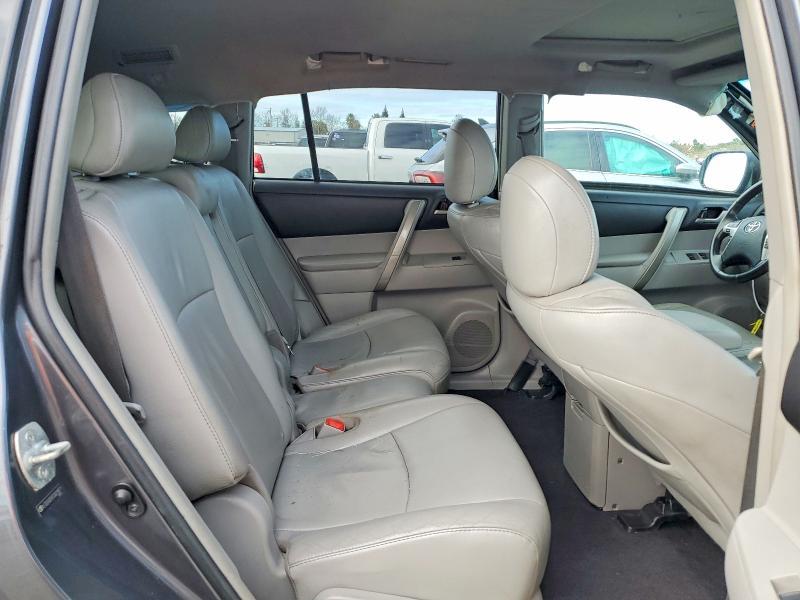 2012 Toyota Highlander Base