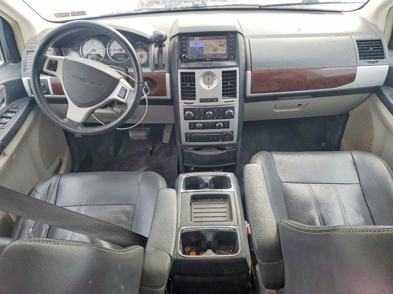 2010 Chrysler Town & Country Touring Plus