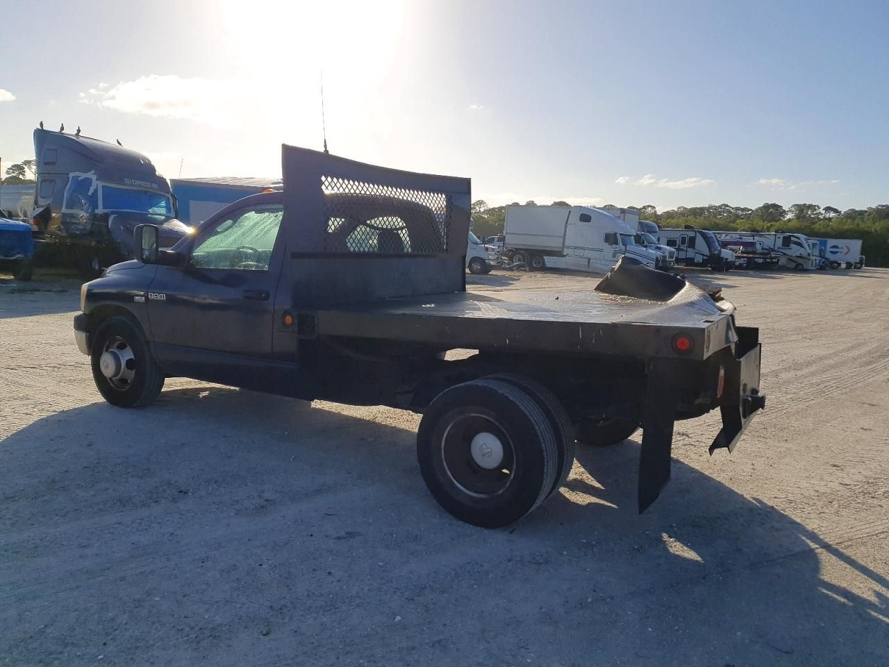 2007 Dodge Ram 3500 Flatbed Truck