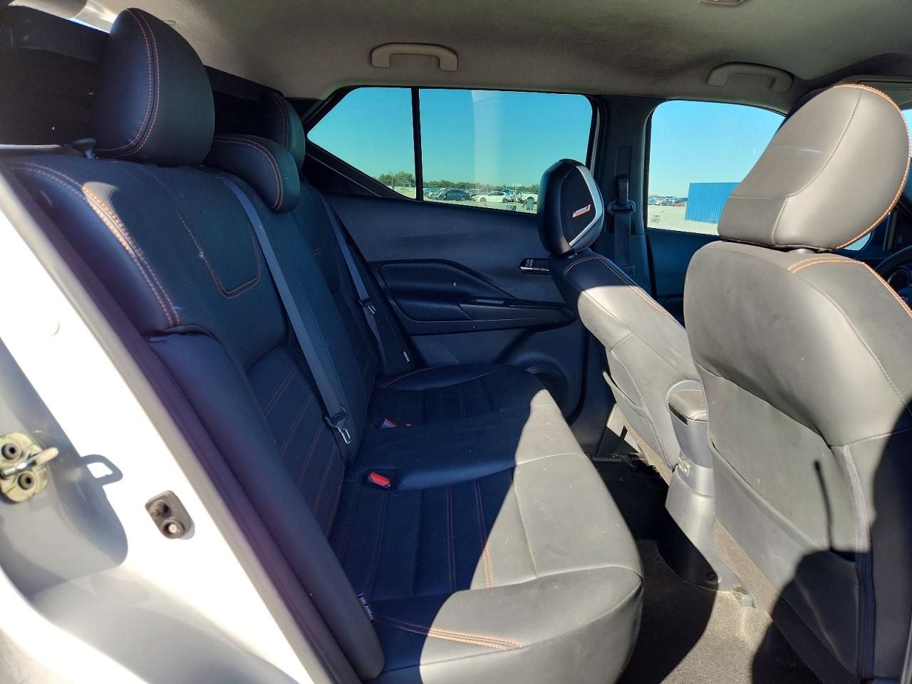 2020 Nissan Kicks sr