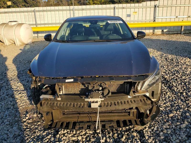 2021 Nissan Altima sr