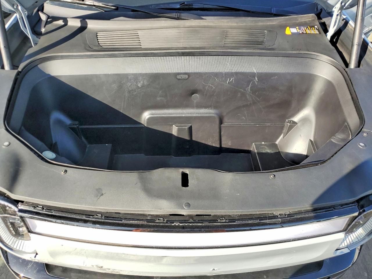 2023 Rivian R1T Adventure