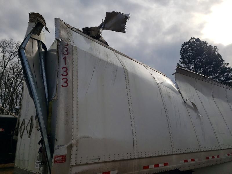 2014 Vanguard Trailer Trailer