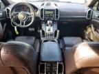 2016 Porsche Cayenne gts