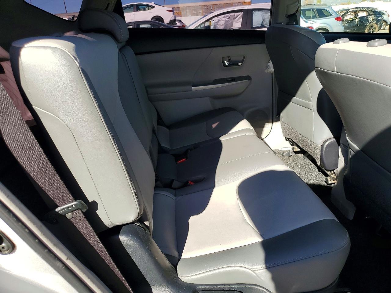 2017 Toyota Prius v