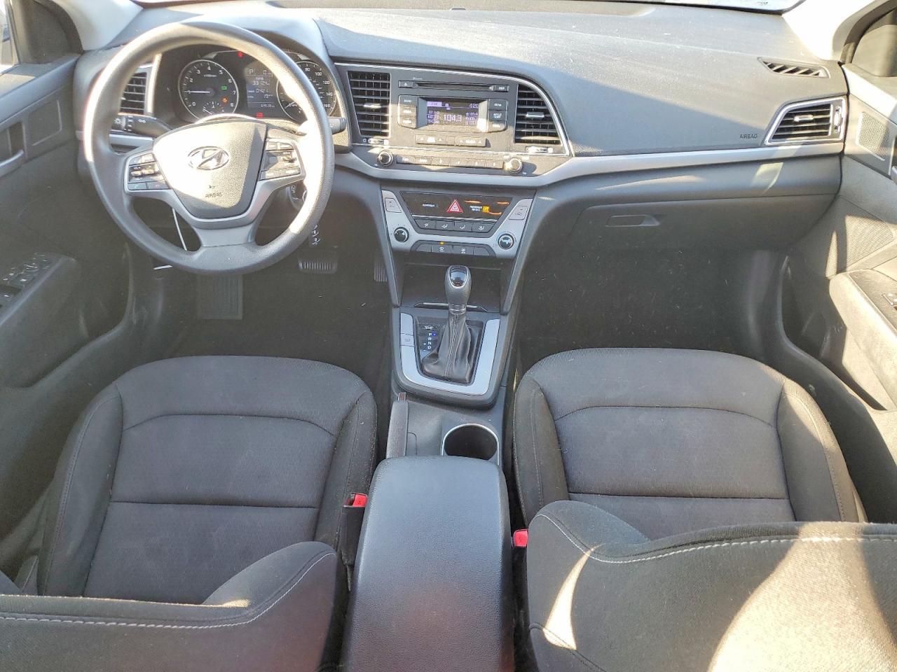 2018 Hyundai Elantra se