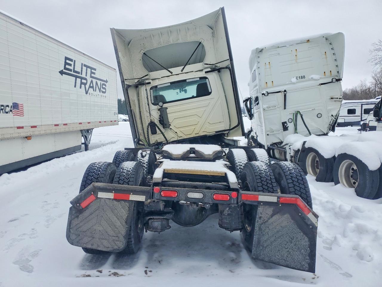 2024 International RH613-Semi Truck