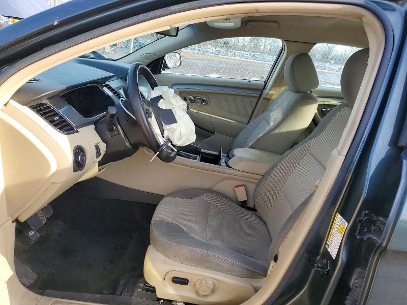 2016 Ford Taurus sel