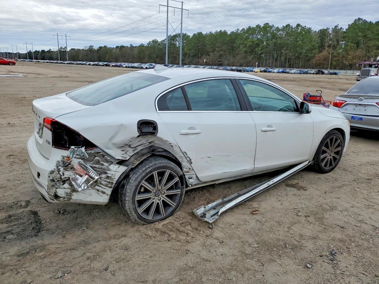 2016 Volvo S60 Premier