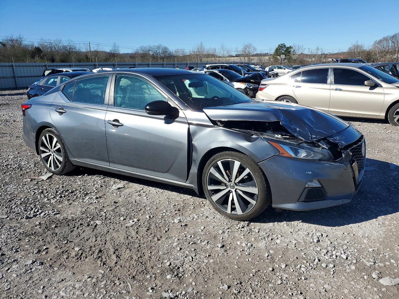 2019 Nissan Altima sr