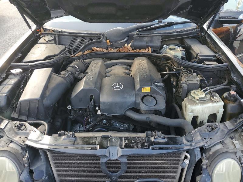 2001 Mercedes-Benz E 320 4matic