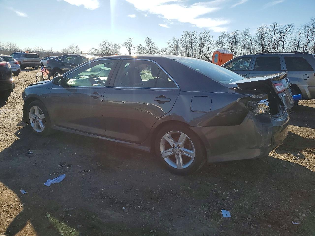 2013 Toyota Camry l