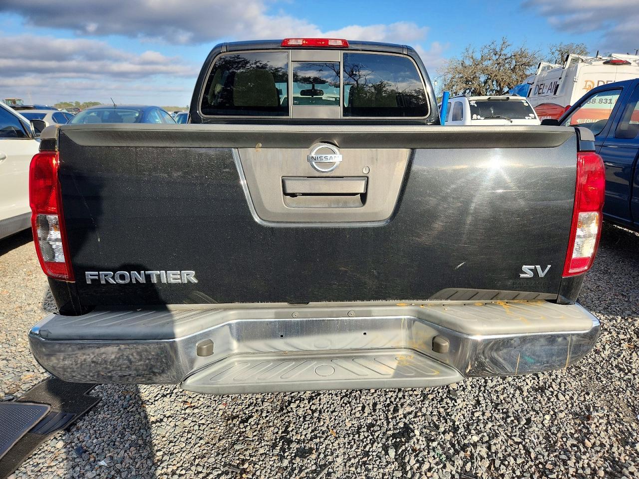 2020 Nissan Frontier s